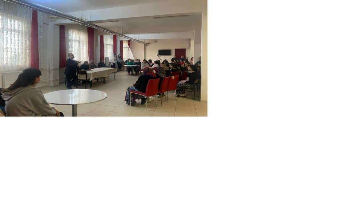 Besni Servi Erdemoğlu MTAL Kız Pansiyonunda Öğrencilere Verimli Ders Çalışma ve Üniversite Hazırlık Semineri Yapıldı 